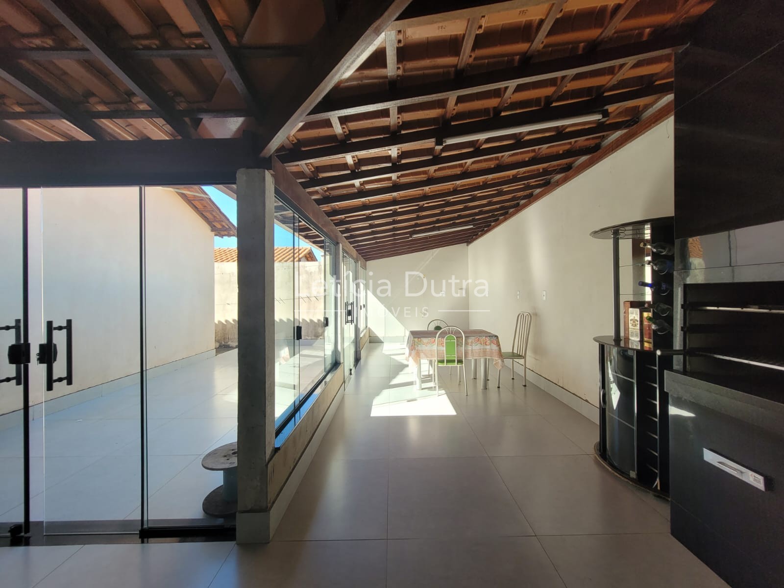 Casa em Parque da Floresta  — foto 16 de 24